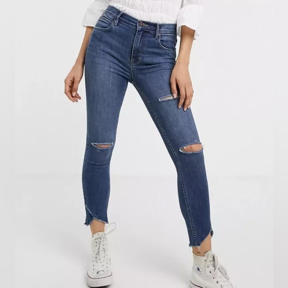 Free People Denim - Free People Medium Wash Sunny Skinny Jeans Tulip Hems Distressed size 29